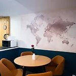 Nest - Center *